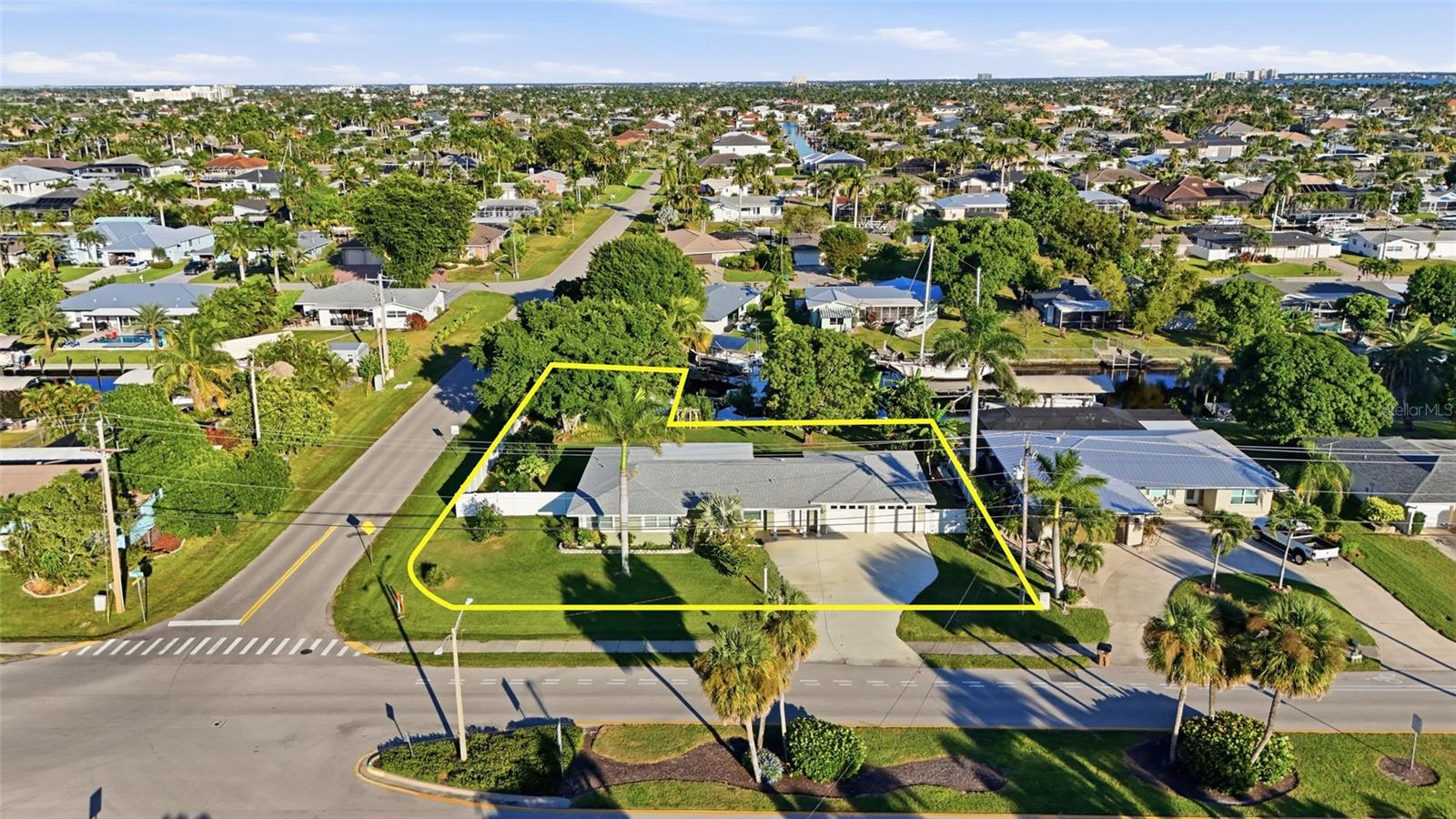 Image 10 of 24 For 5229 Pelican Boulevard