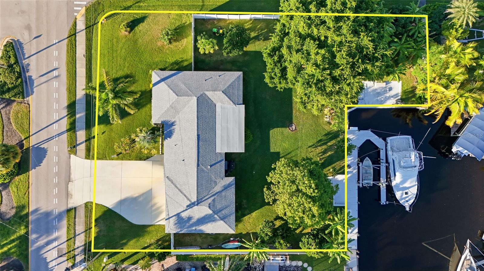 Image 14 of 24 For 5229 Pelican Boulevard