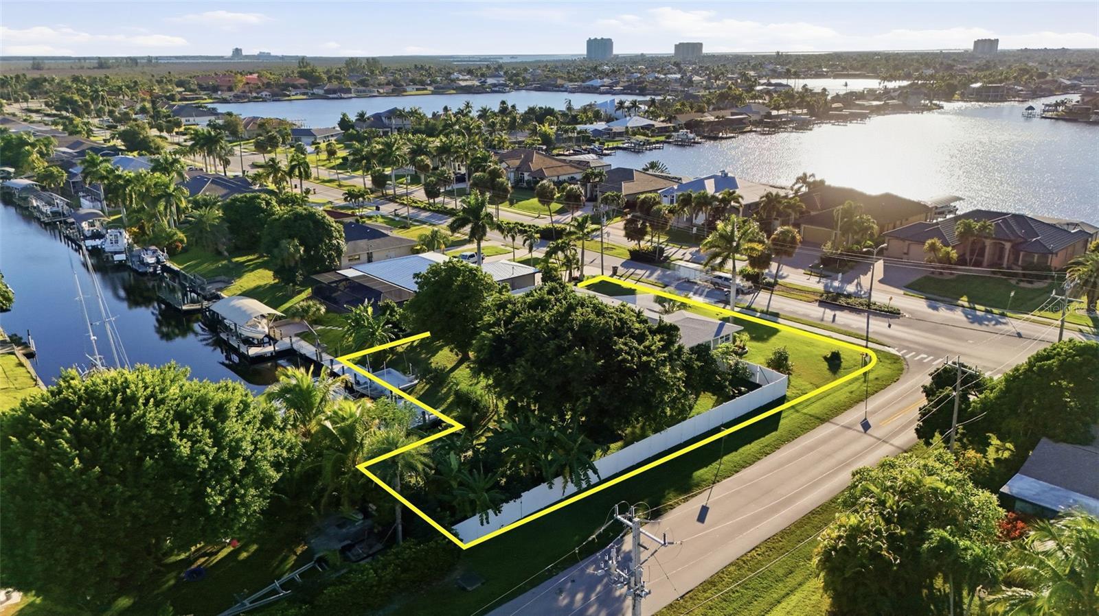 Image 22 of 24 For 5229 Pelican Boulevard