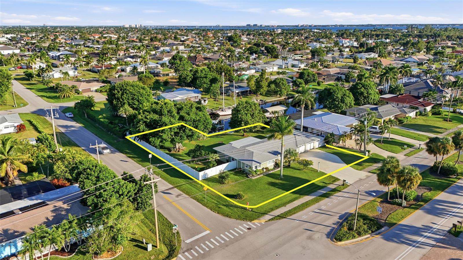 Image 8 of 24 For 5229 Pelican Boulevard