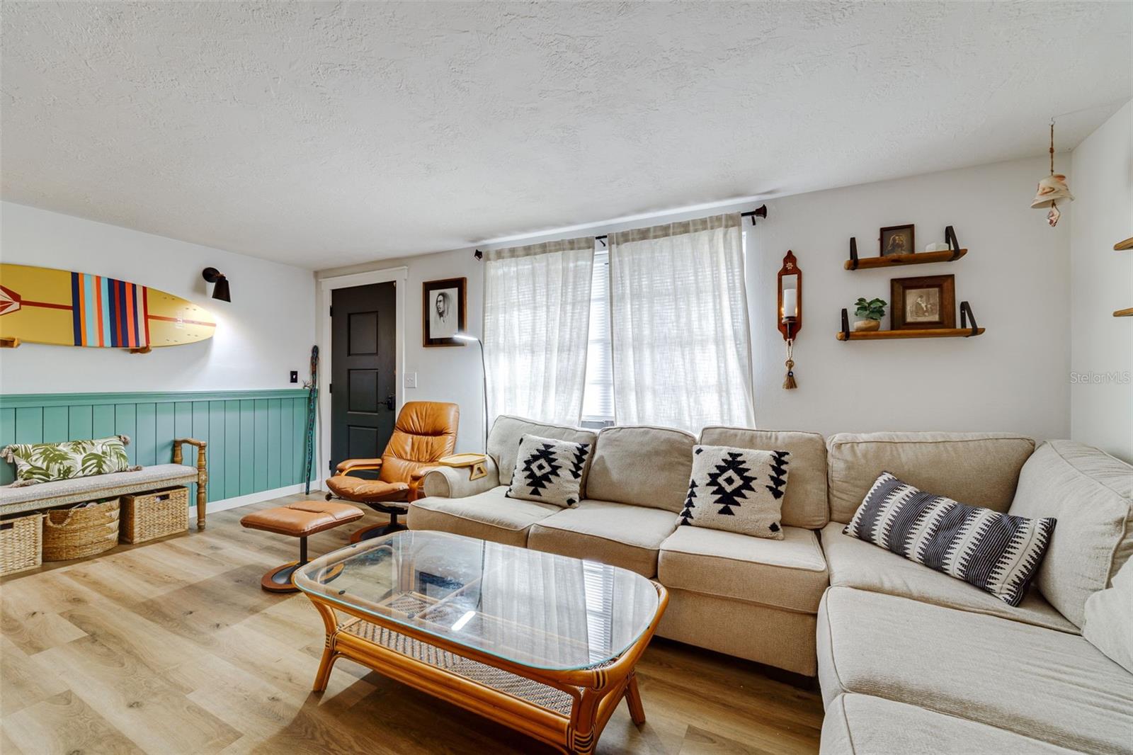 Image 16 of 34 For 12615 Capitol Drive