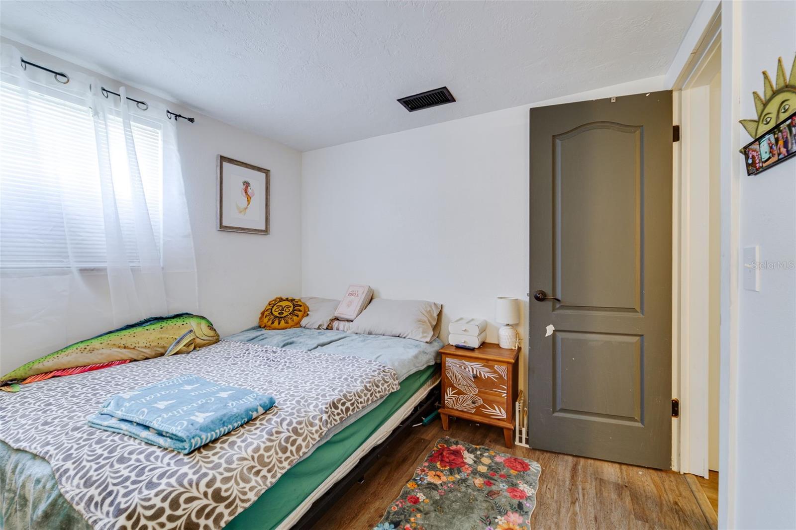 Image 25 of 34 For 12615 Capitol Drive