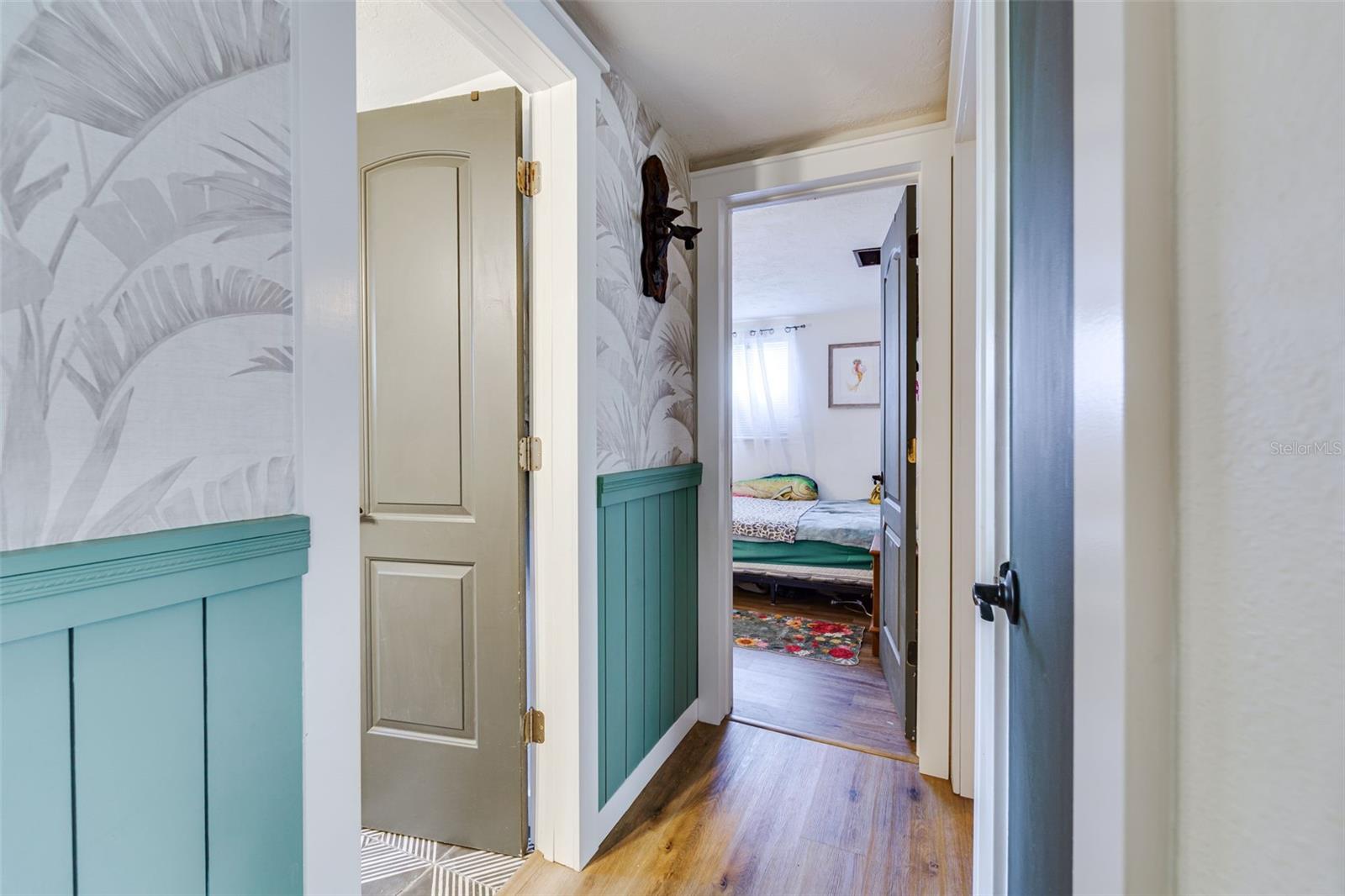 Image 30 of 34 For 12615 Capitol Drive