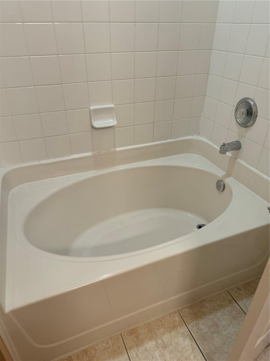 Image 11 of 25 For 3133 Bayshore Oaks Drive