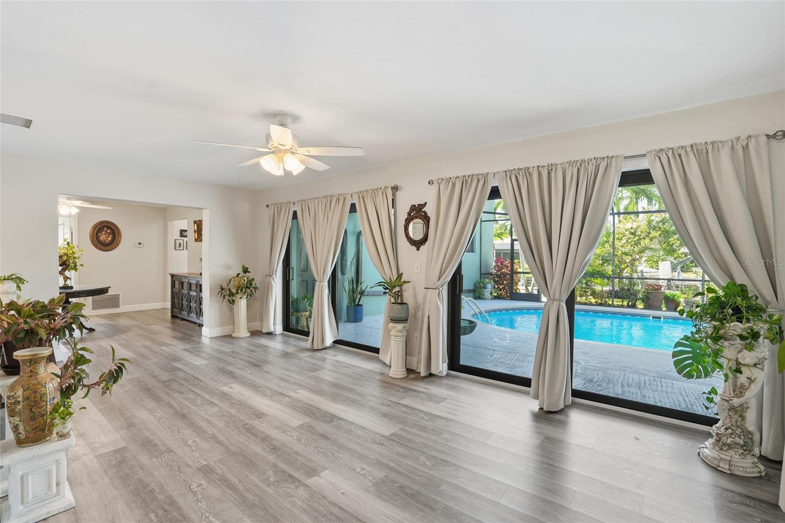 Image 17 of 50 For 5314 Darby Court