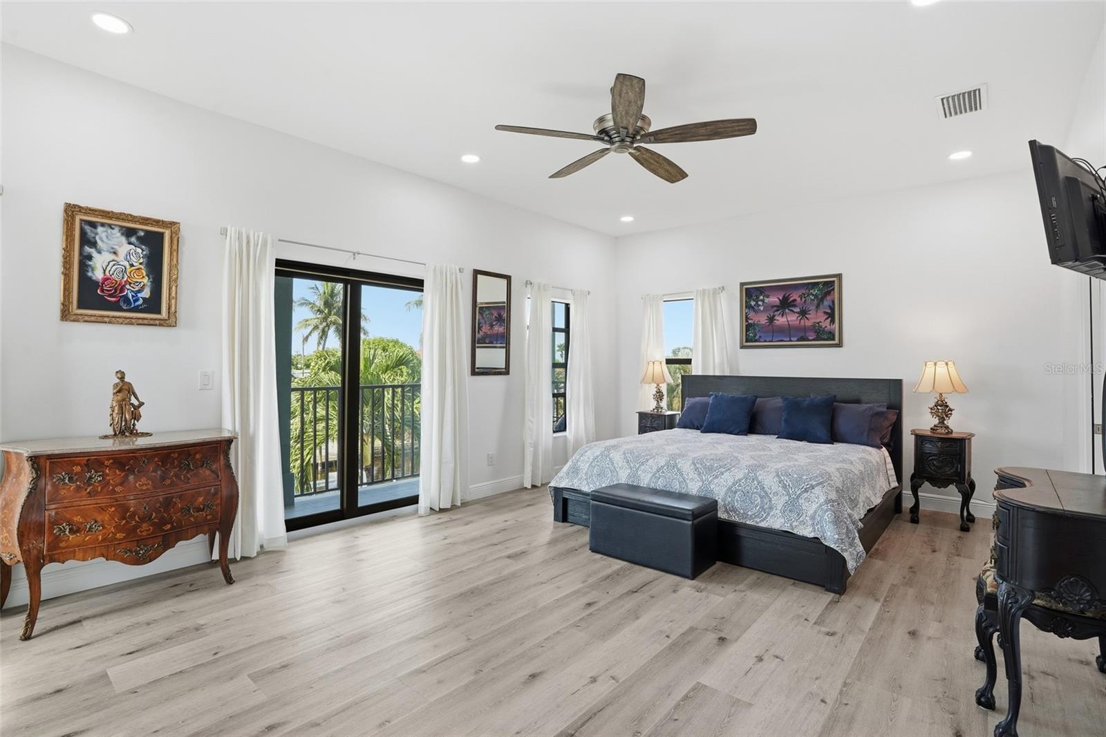 Image 18 of 50 For 5314 Darby Court