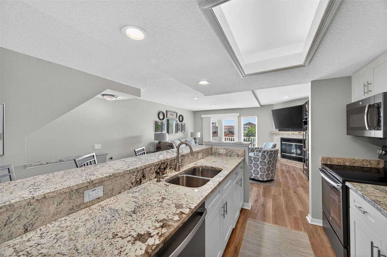 Image 12 of 45 For 669 Garland Circle