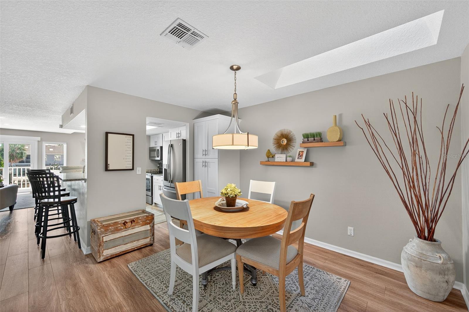 Image 14 of 45 For 669 Garland Circle