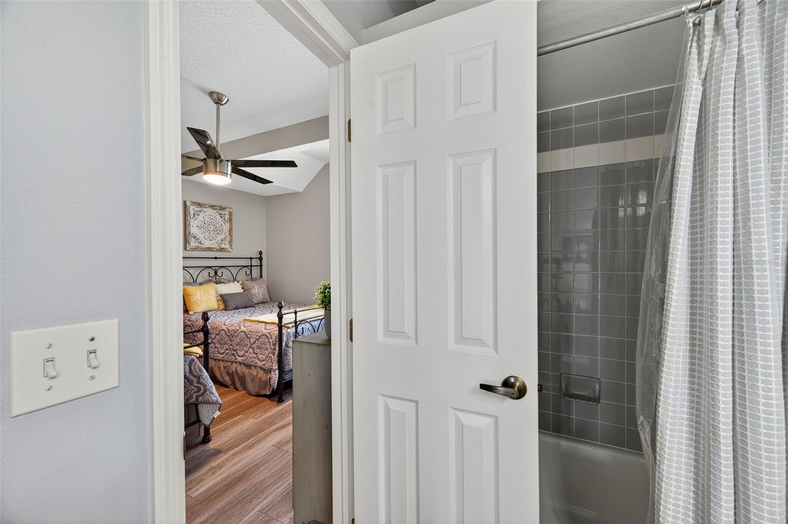 Image 20 of 45 For 669 Garland Circle