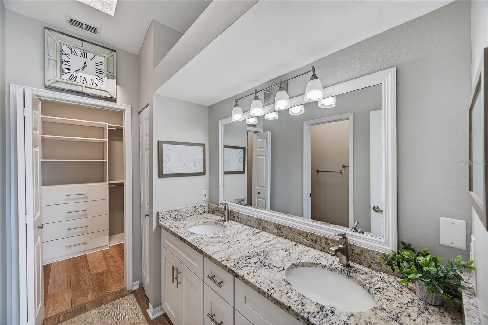 Image 27 of 45 For 669 Garland Circle