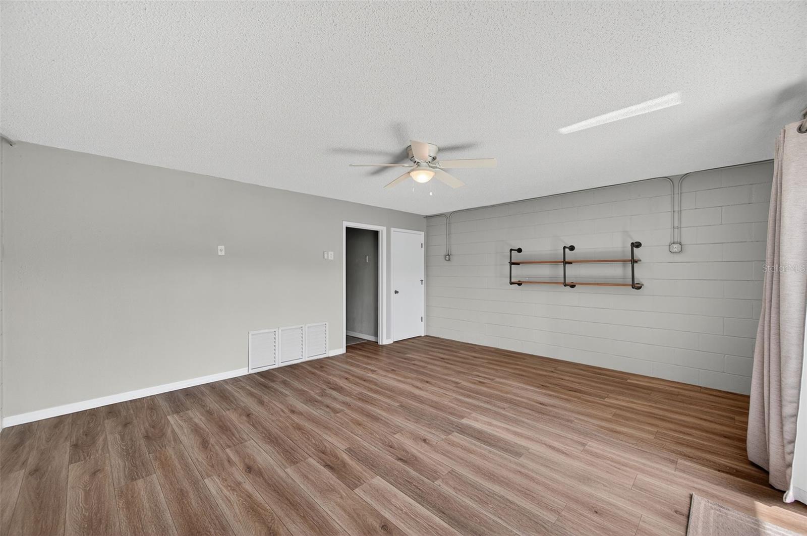 Image 31 of 45 For 669 Garland Circle