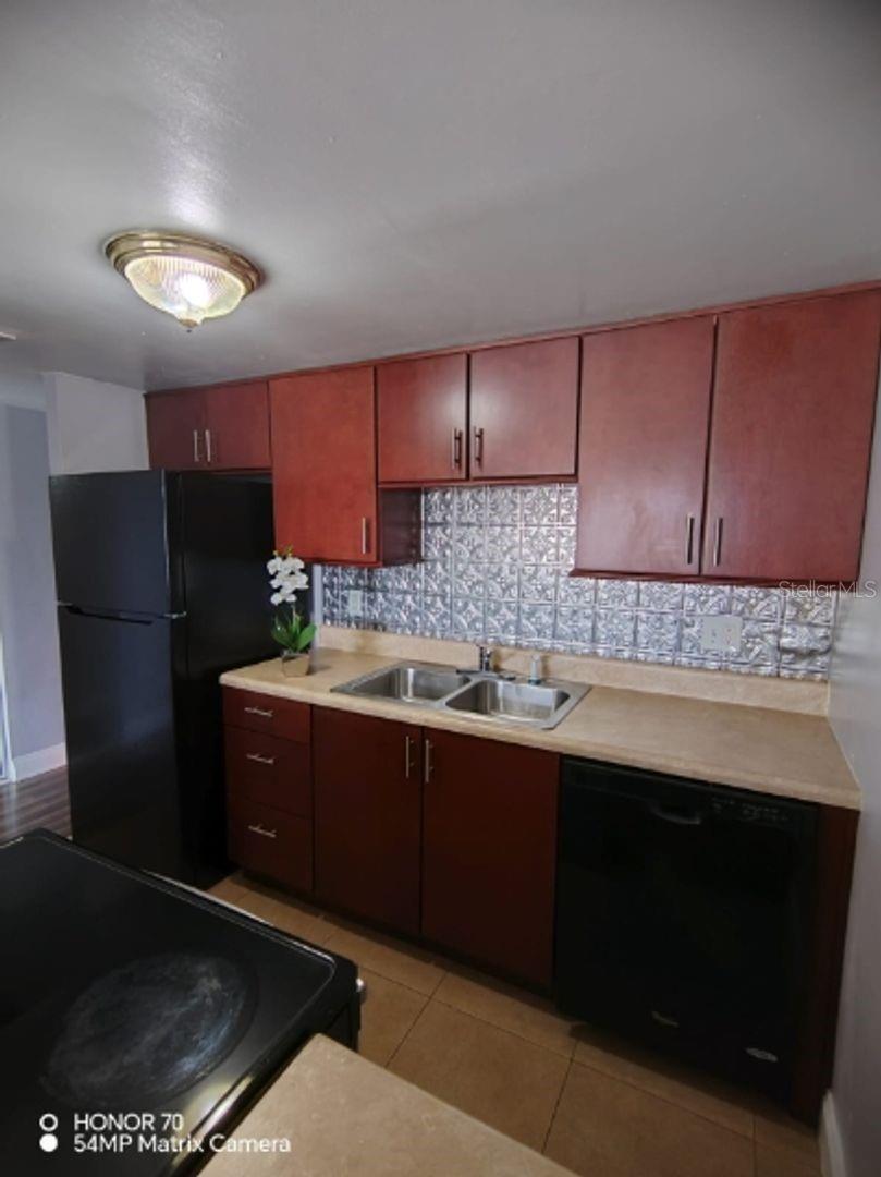 Image 5 of 16 For 5820 Church Avenue 413