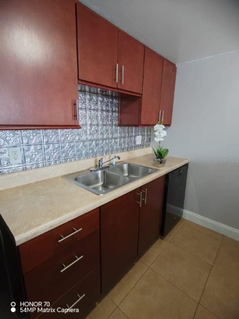 Image 7 of 16 For 5820 Church Avenue 413