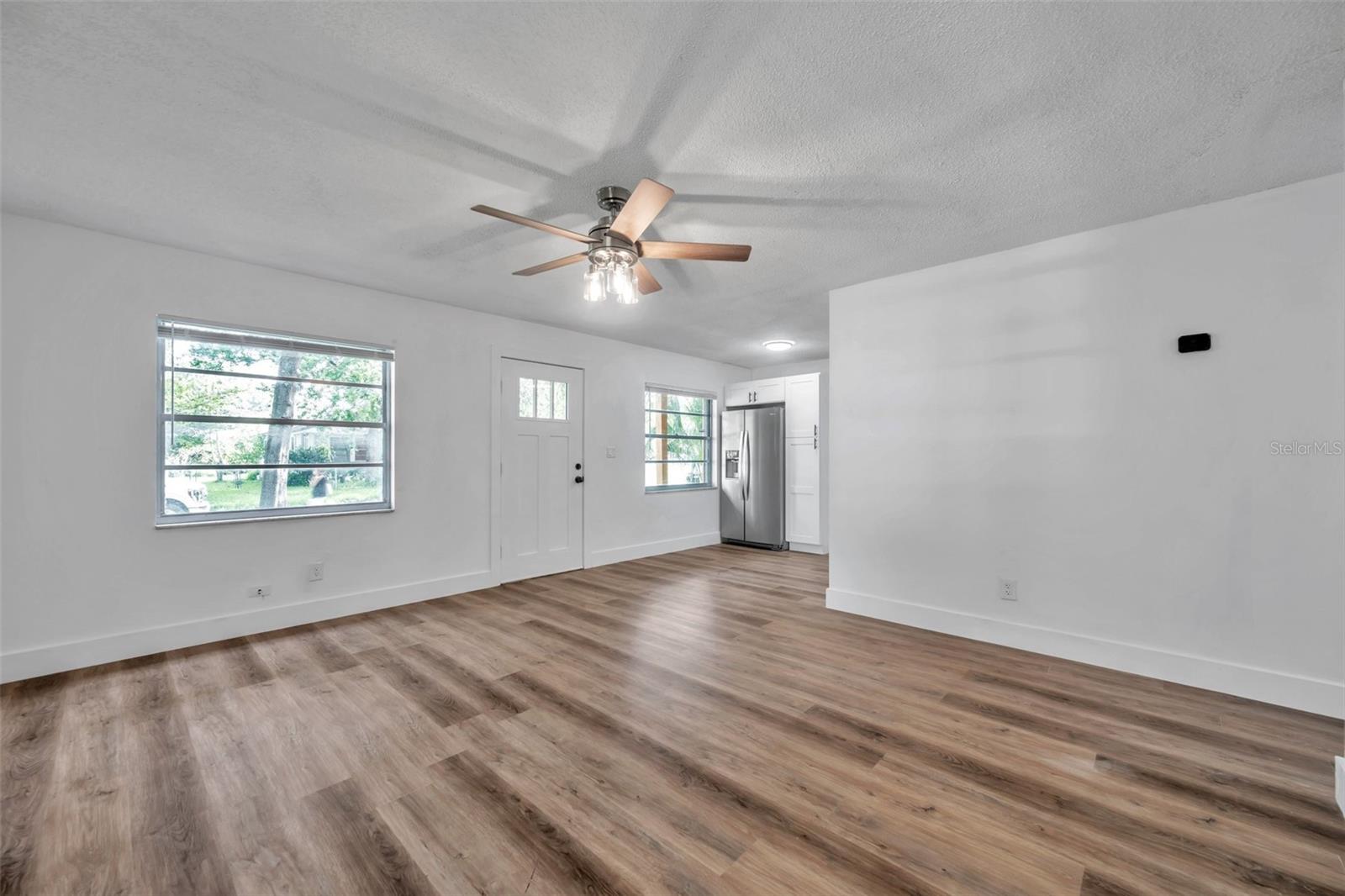 Image 7 of 32 For 304 Idlewild Avenue