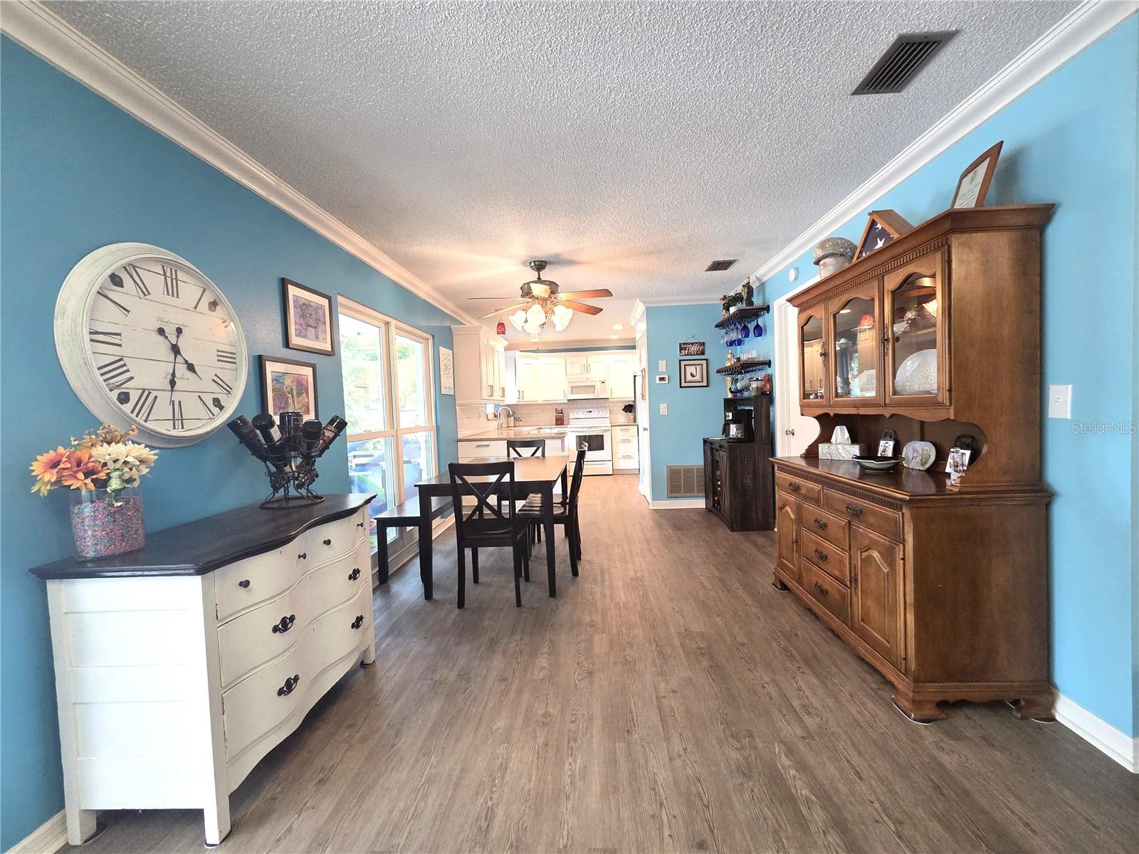 Listing photo id 3 for 4059 Ligonier Road