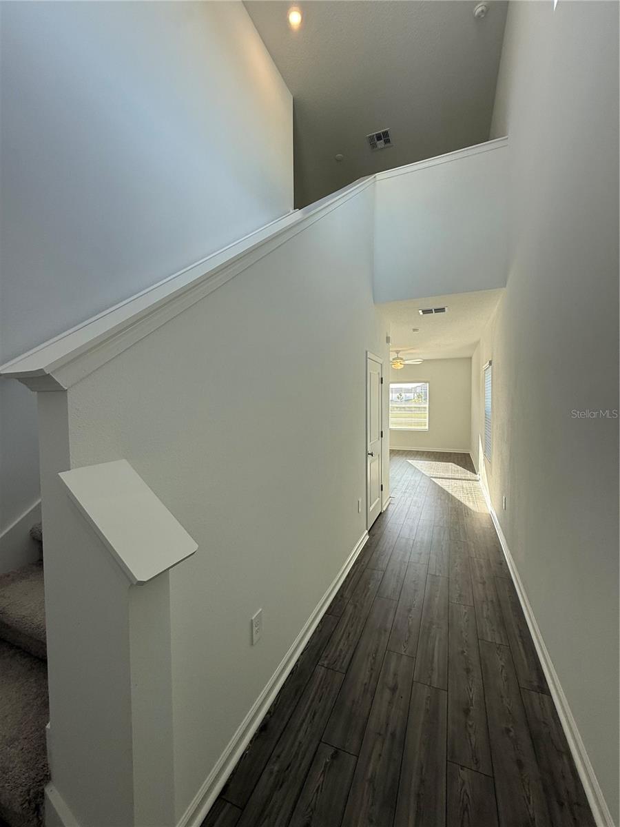 Image 2 of 18 For 8485 Sw 41 Circle