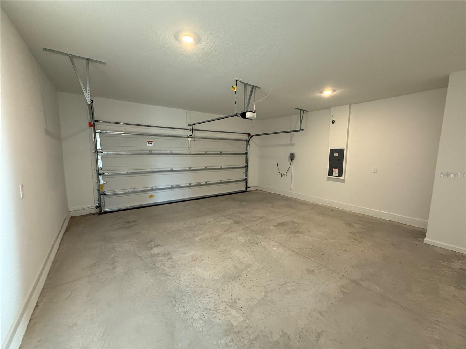 Image 6 of 18 For 8485 Sw 41 Circle