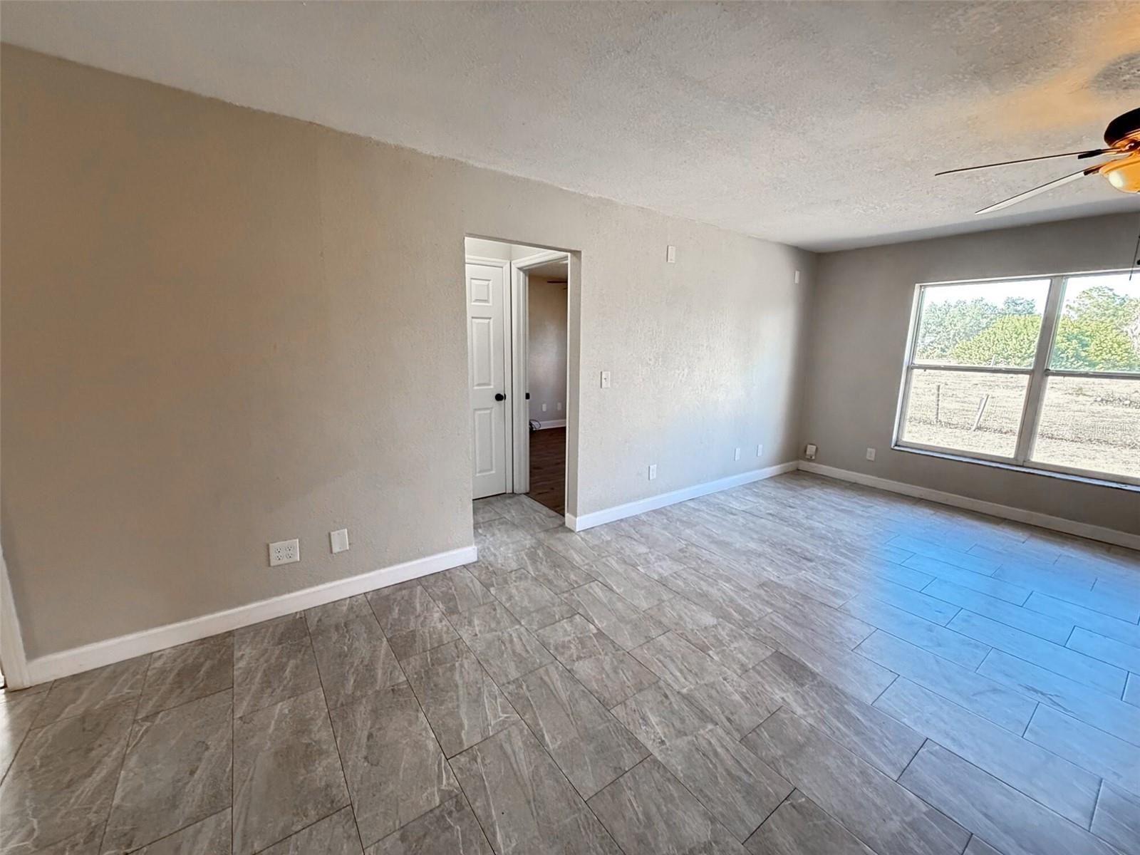 Image 17 of 50 For 13670 Highland Road