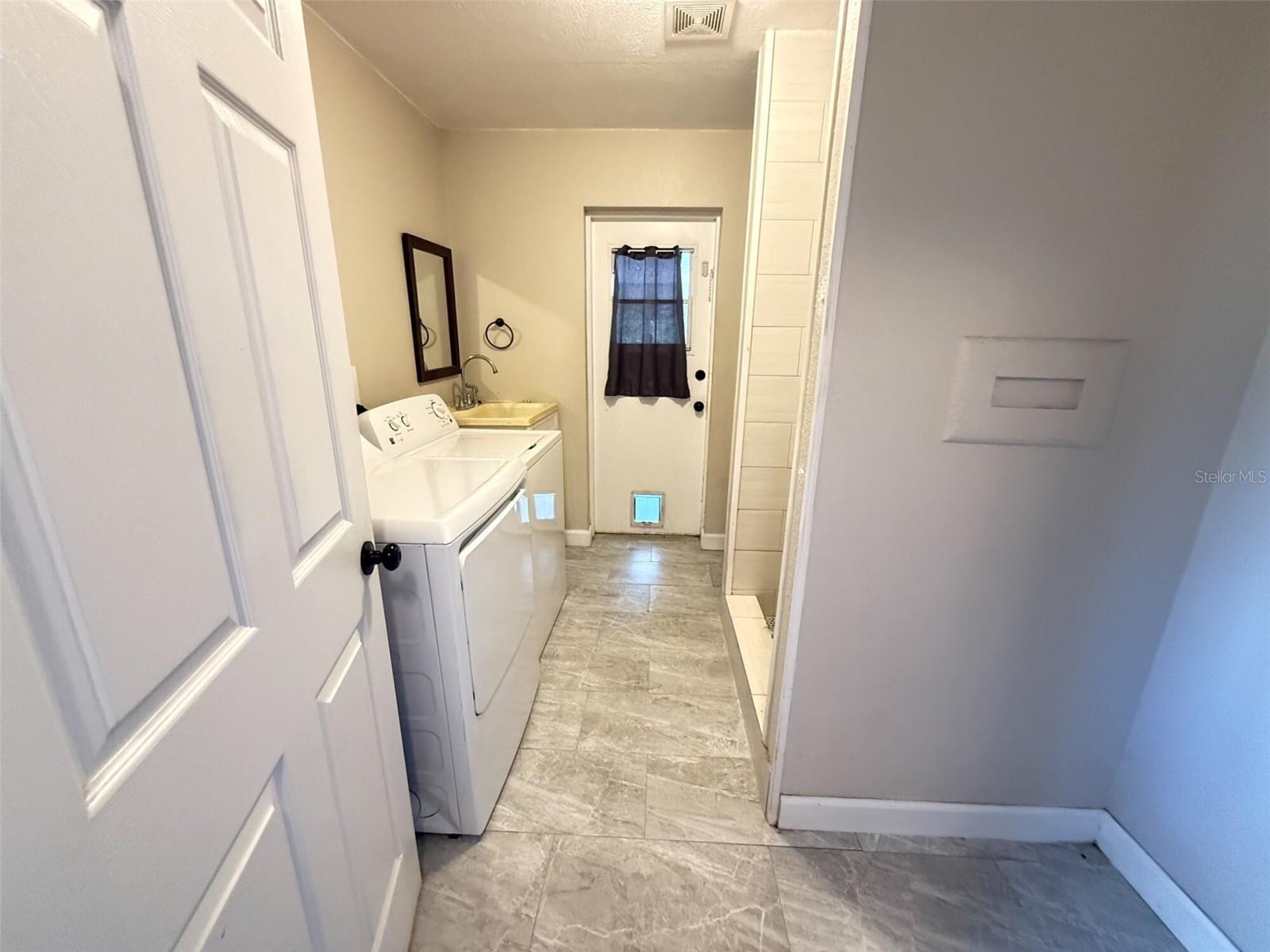 Image 28 of 50 For 13670 Highland Road