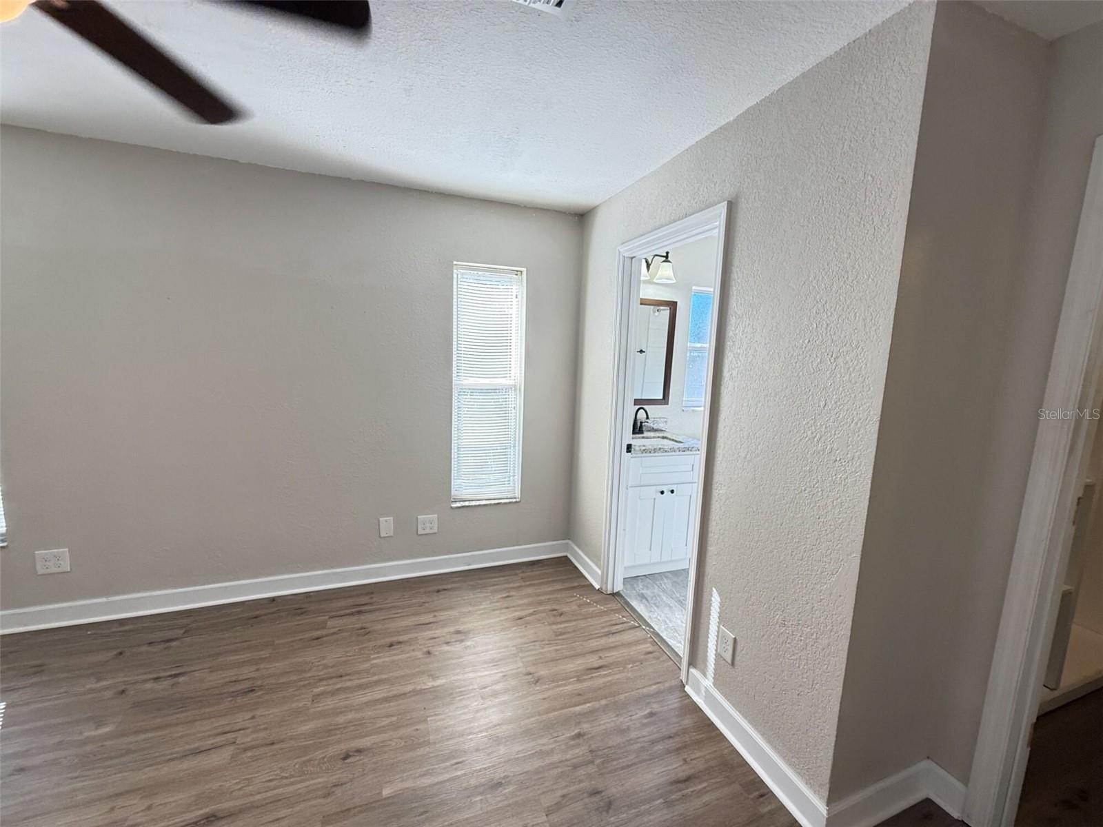 Image 32 of 50 For 13670 Highland Road