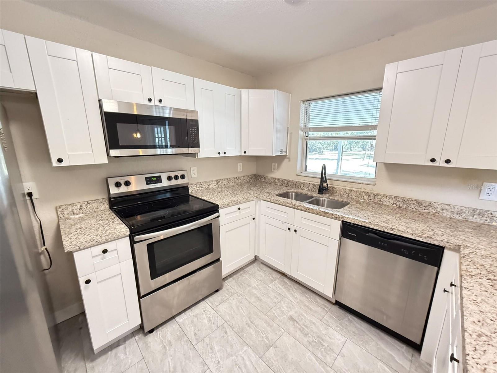 Image 6 of 50 For 13670 Highland Road