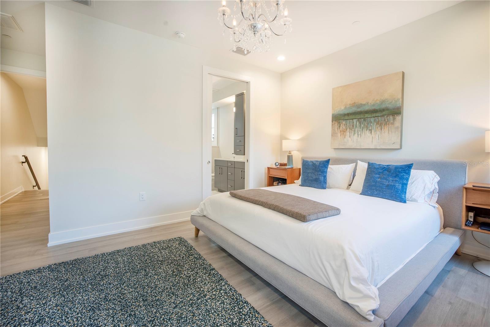 Image 20 of 51 For 536 4th Avenue S 3