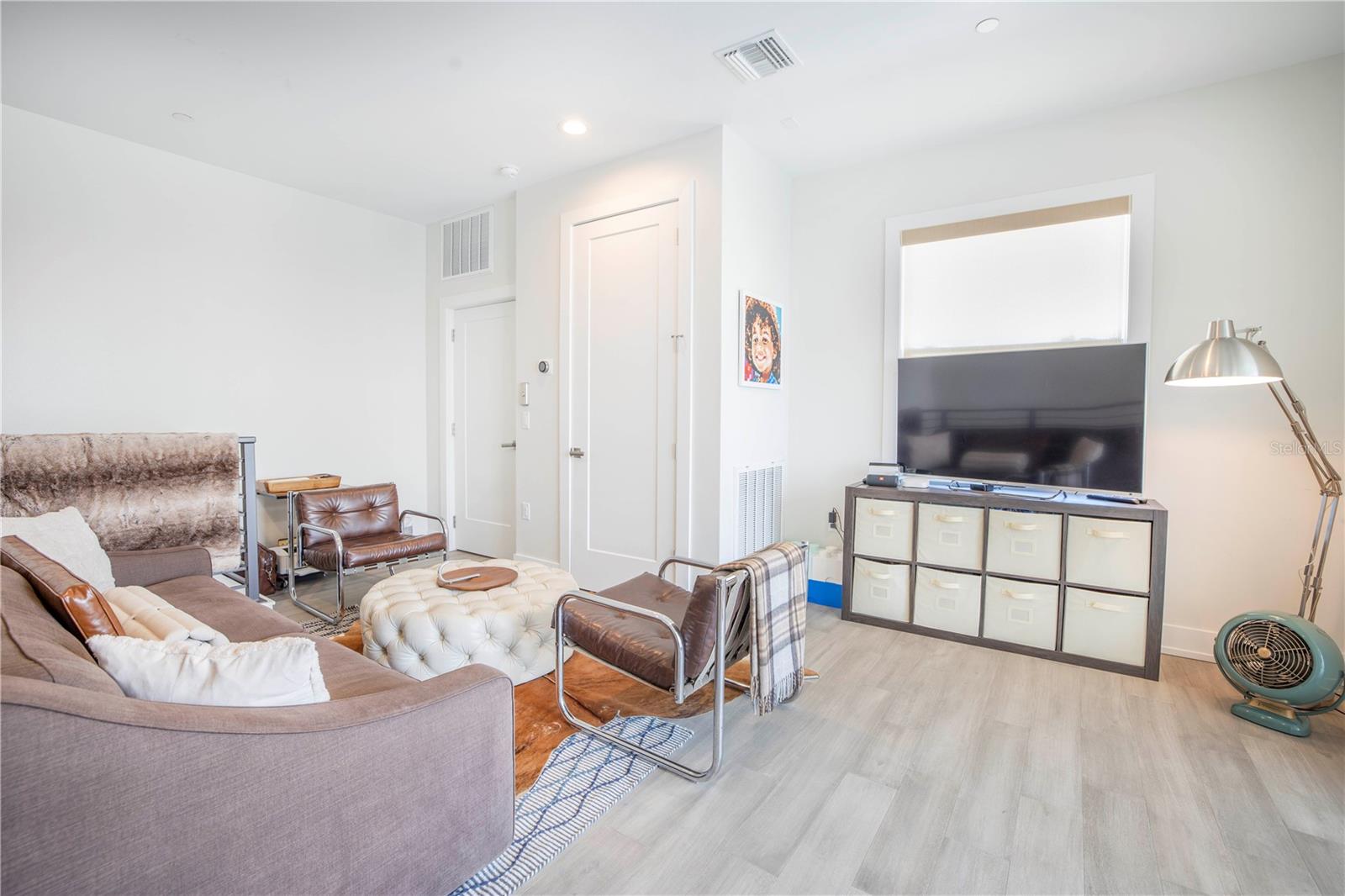 Image 27 of 51 For 536 4th Avenue S 3