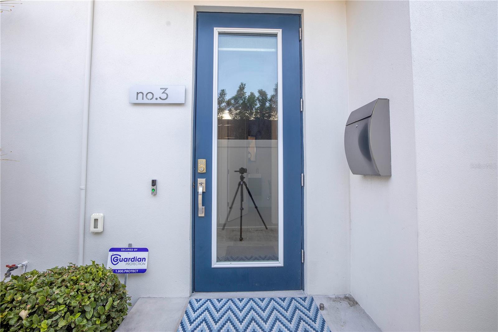 Image 5 of 51 For 536 4th Avenue S 3