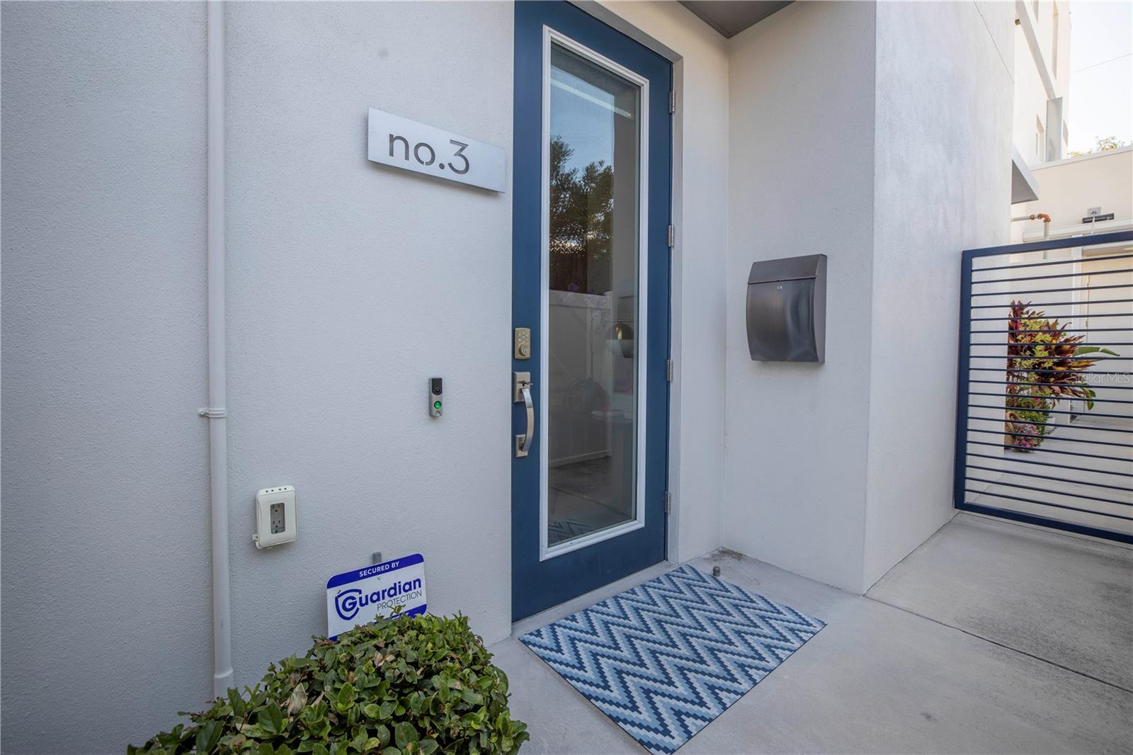 Image 6 of 51 For 536 4th Avenue S 3