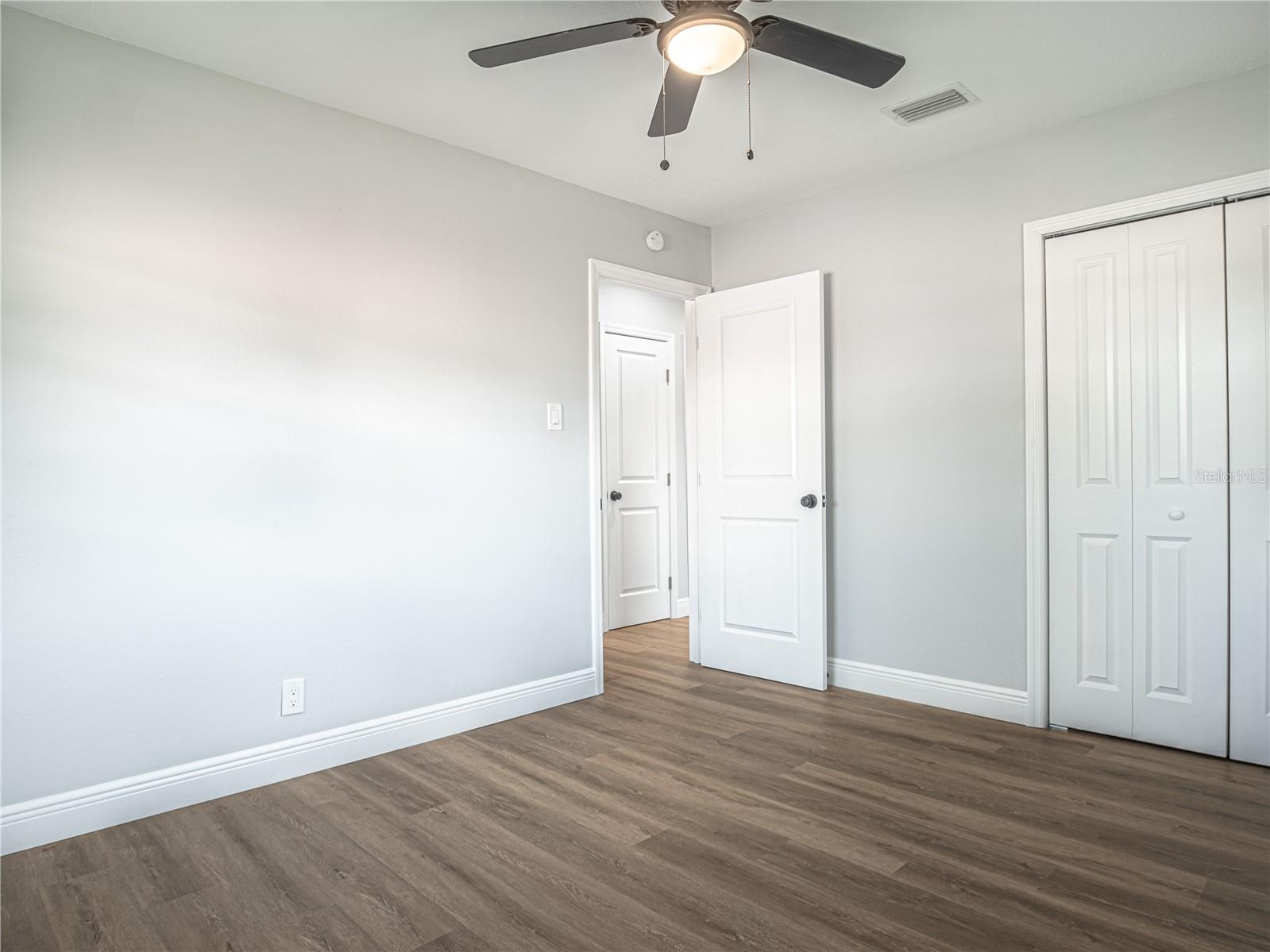 Image 14 of 32 For 4434 Cobia Drive