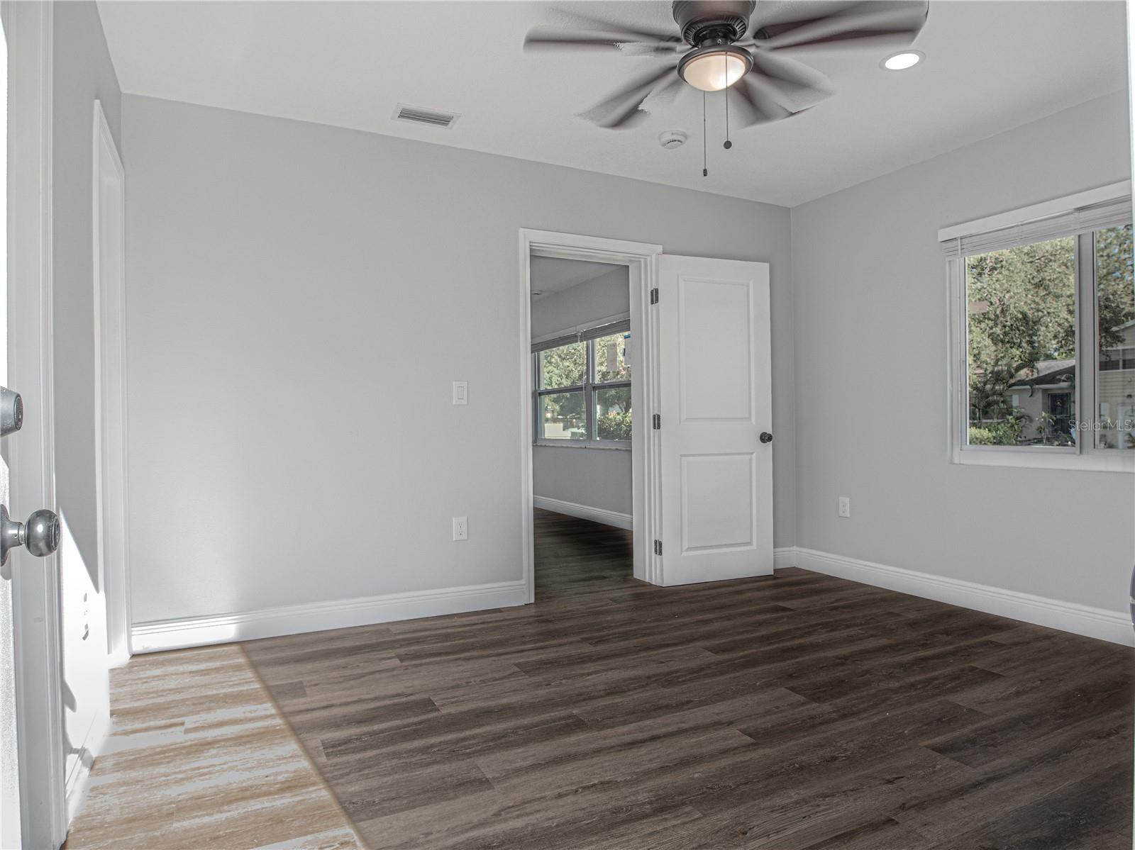 Image 21 of 32 For 4434 Cobia Drive