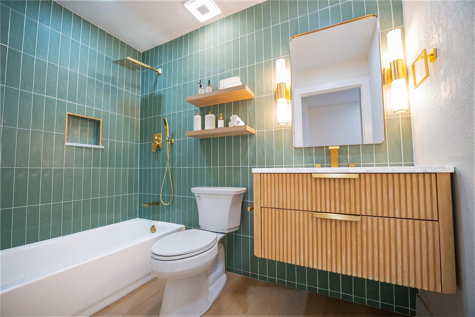 Image 8 of 21 For 10263 Gandy Boulevard N 2302