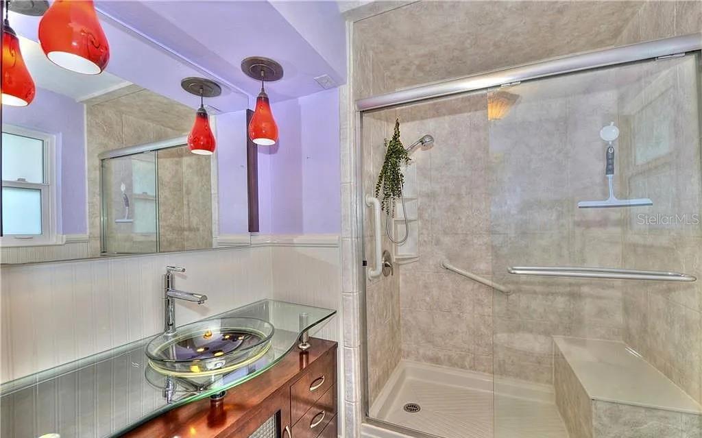 Image 13 of 20 For 1348 Woodmere Lane