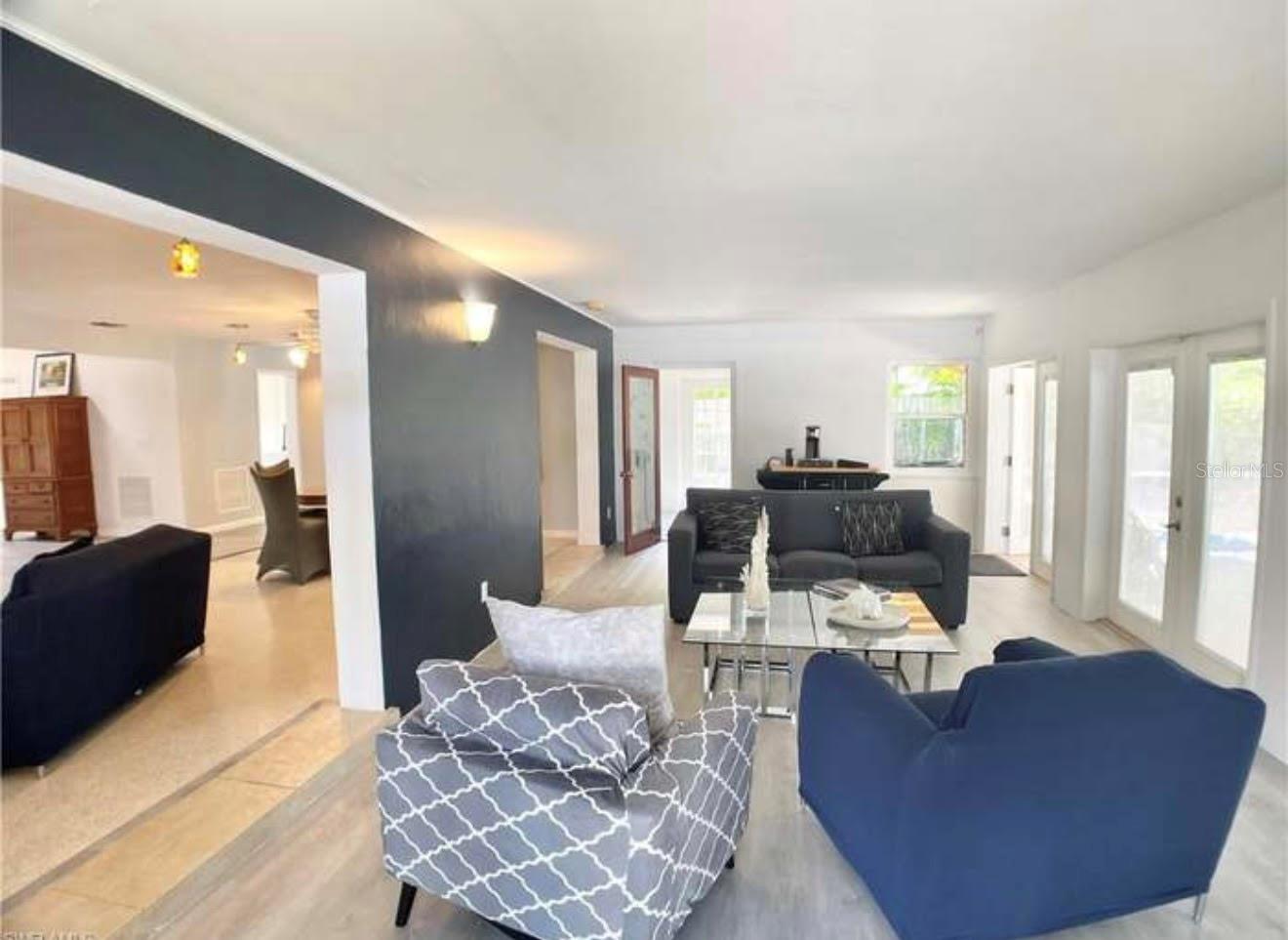 Image 9 of 20 For 1348 Woodmere Lane