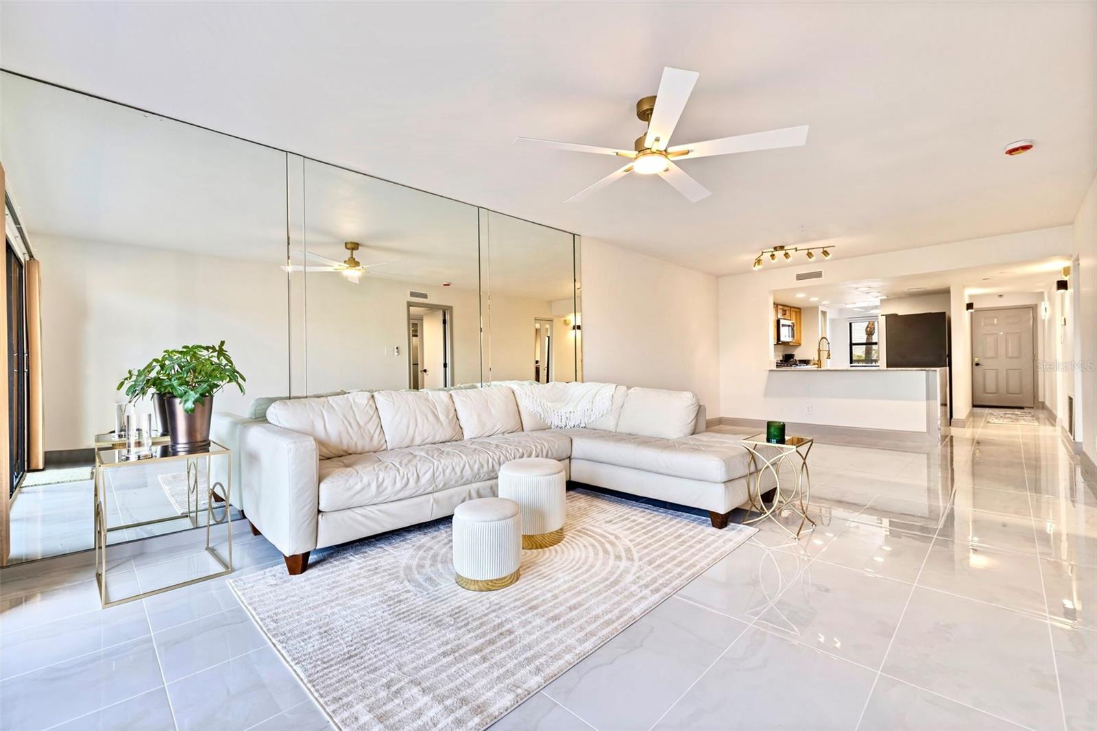 Image 20 of 72 For 5400 Park Street N 209