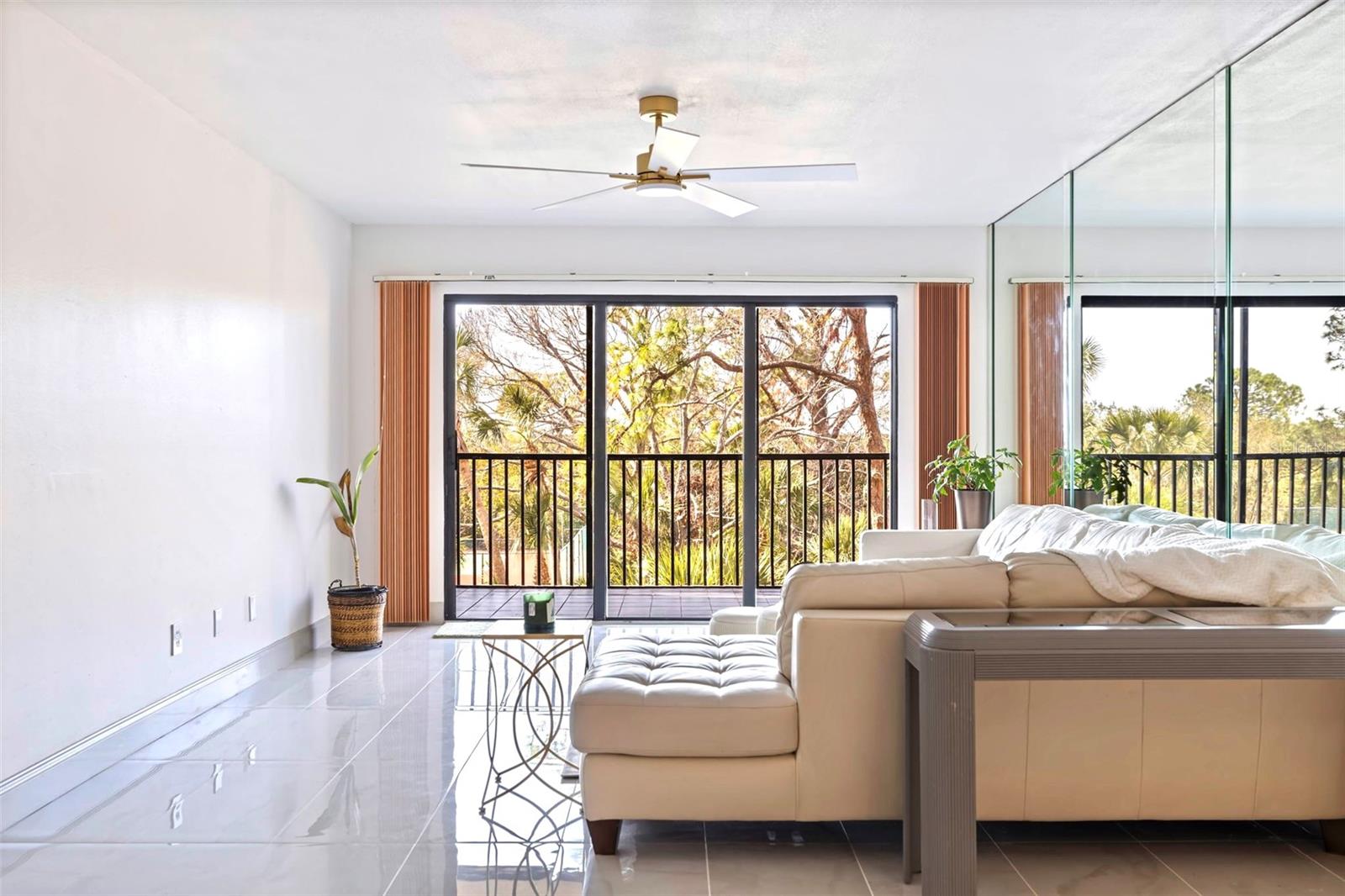 Image 25 of 72 For 5400 Park Street N 209