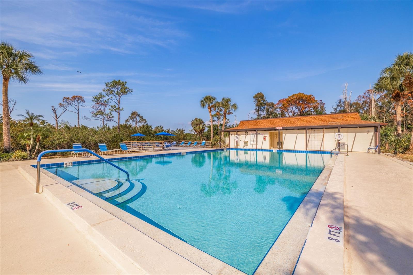 Image 46 of 72 For 5400 Park Street N 209