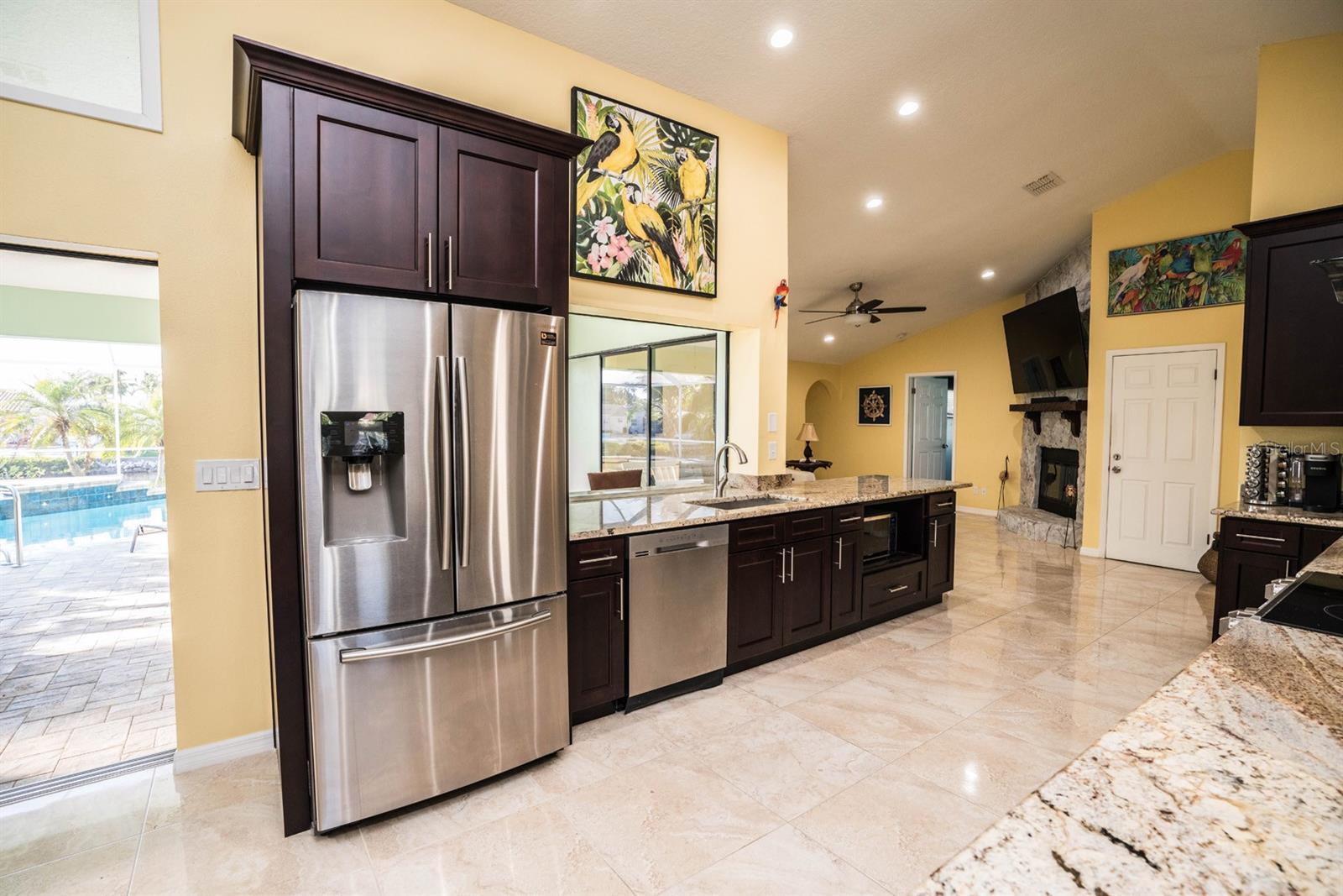 Image 10 of 45 For 917 Golf Island Drive