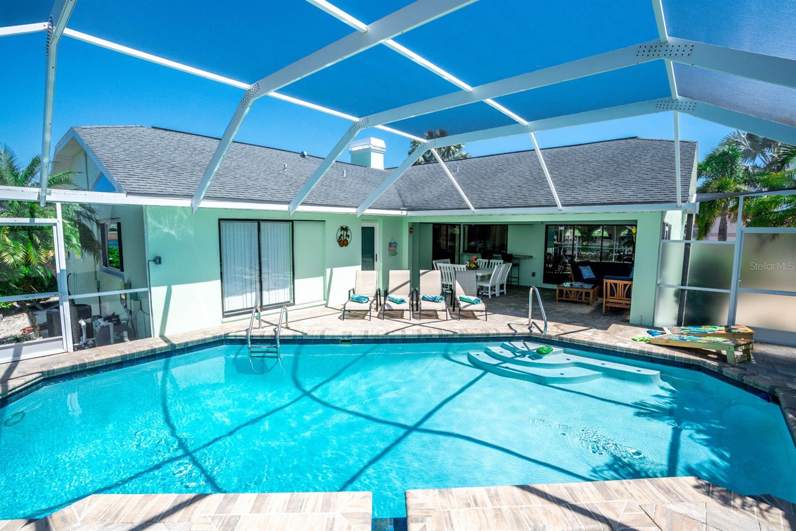 Image 17 of 45 For 917 Golf Island Drive