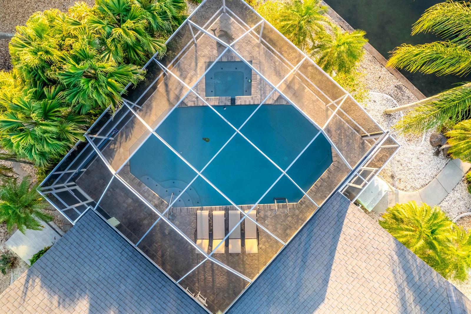 Image 33 of 45 For 917 Golf Island Drive