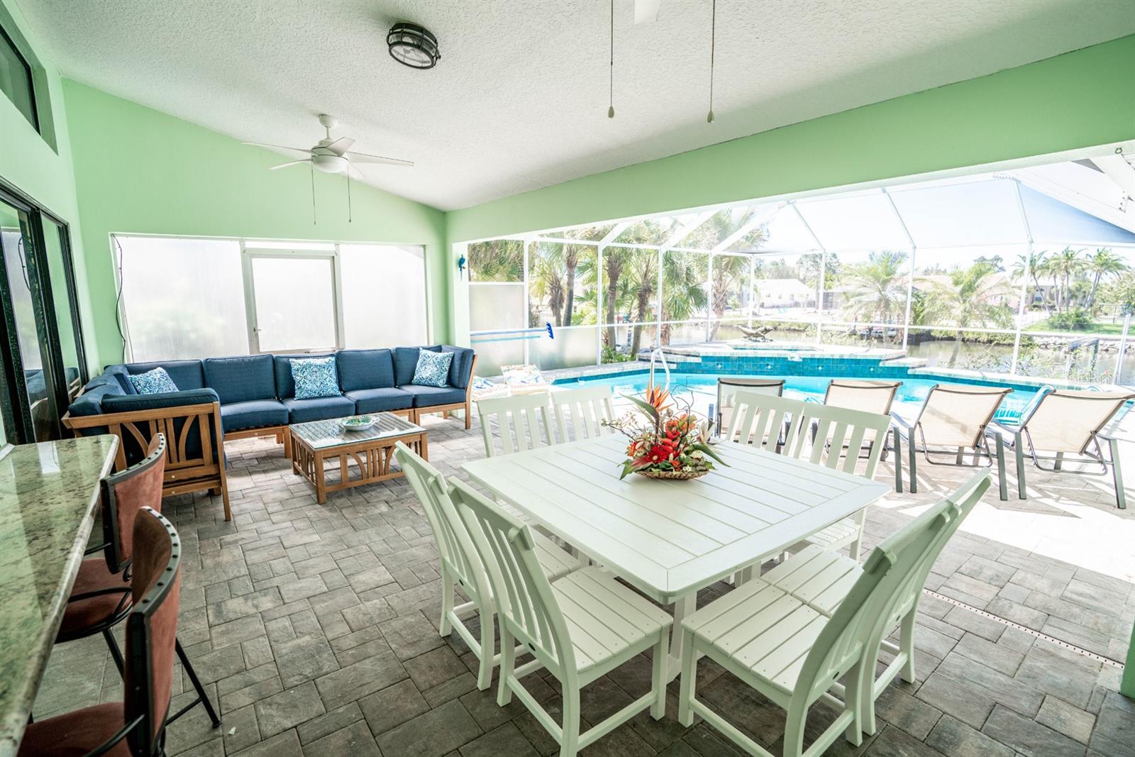 Image 40 of 45 For 917 Golf Island Drive