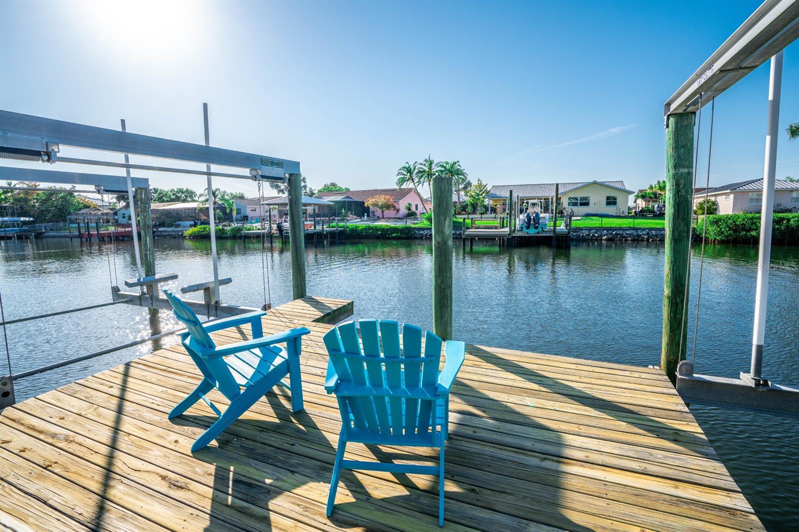 Image 7 of 45 For 917 Golf Island Drive