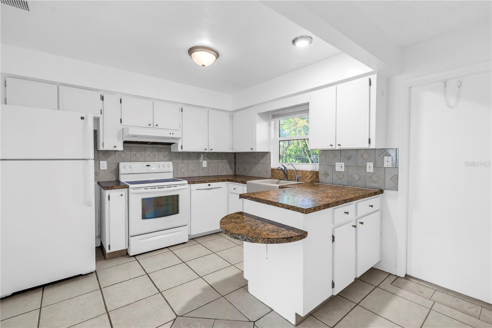 Image 18 of 39 For 7081 Lafayette N 7081