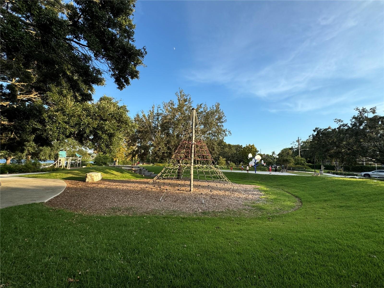 Image 8 of 42 For 1493 Cleveland Street