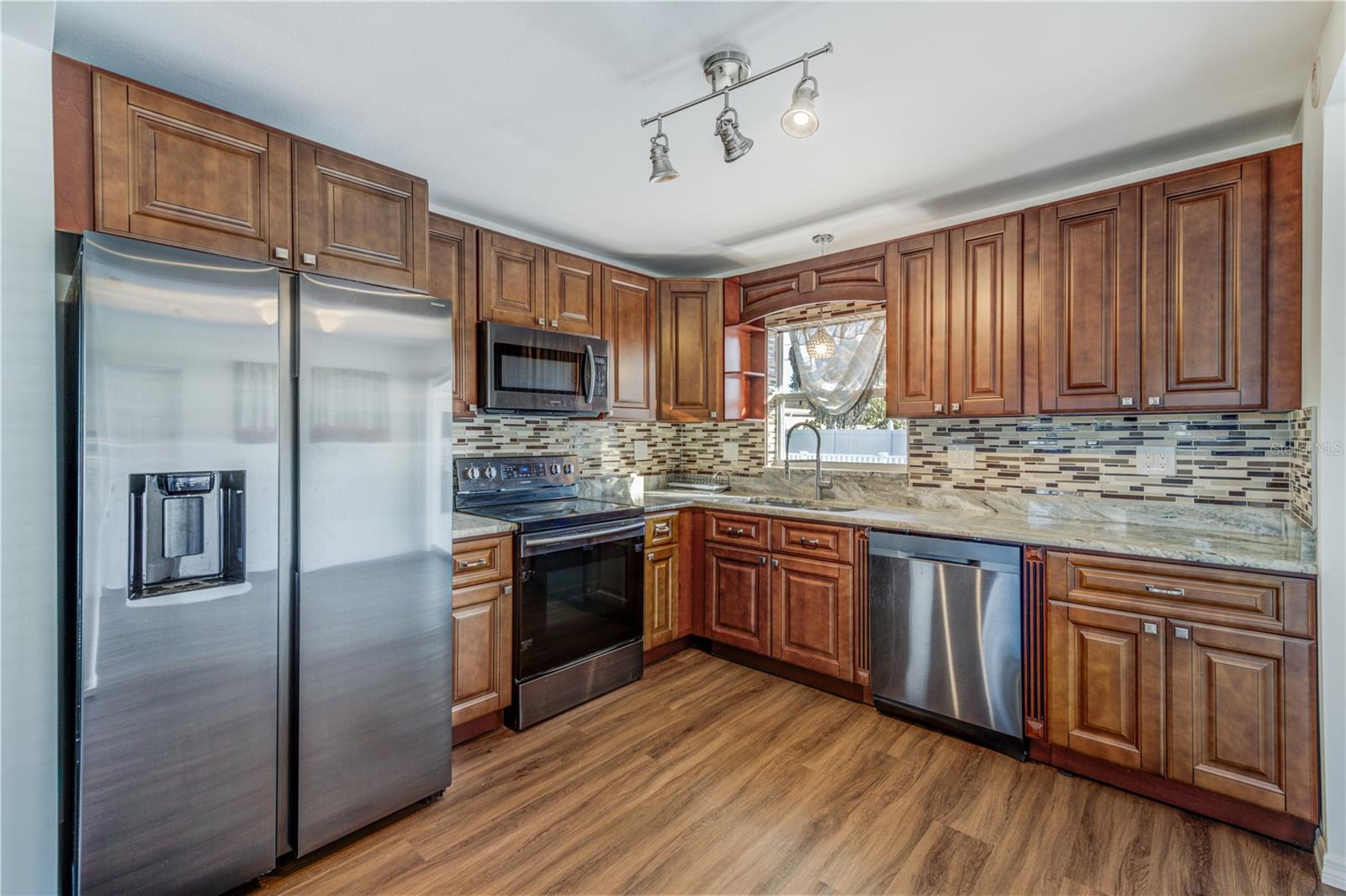 Image 8 of 20 For 5244 35th Terrace N