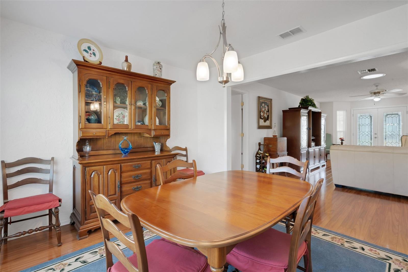 Image 10 of 81 For 3681 Ridgemont Court