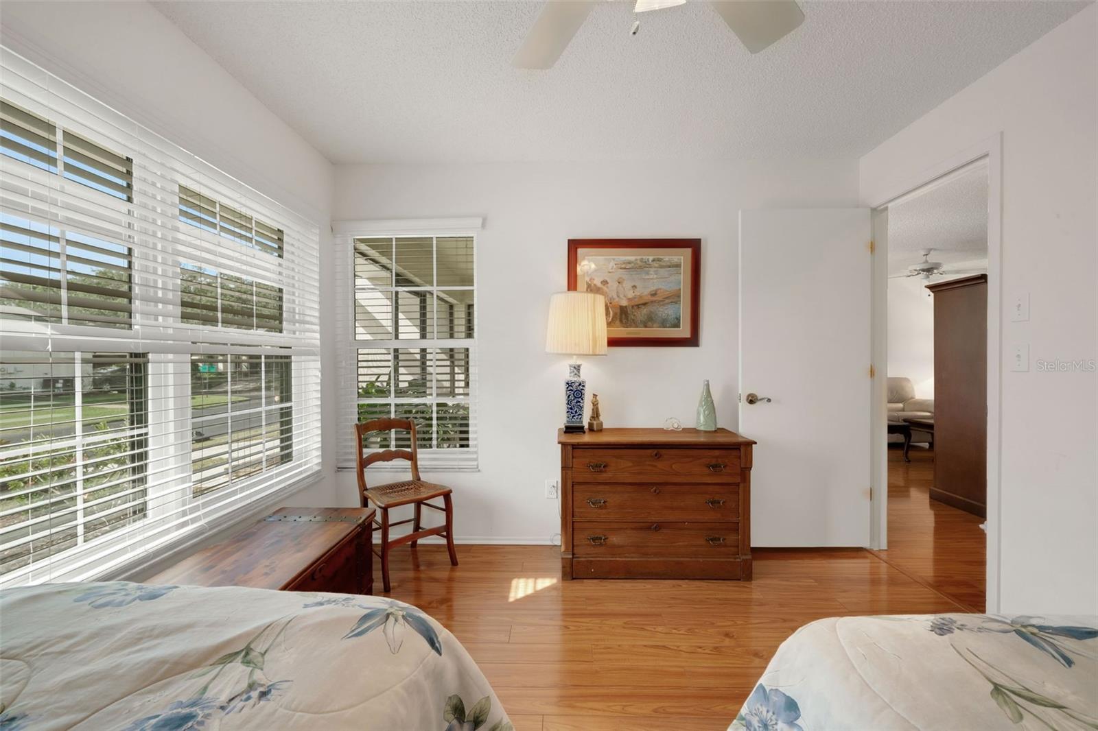 Image 32 of 81 For 3681 Ridgemont Court