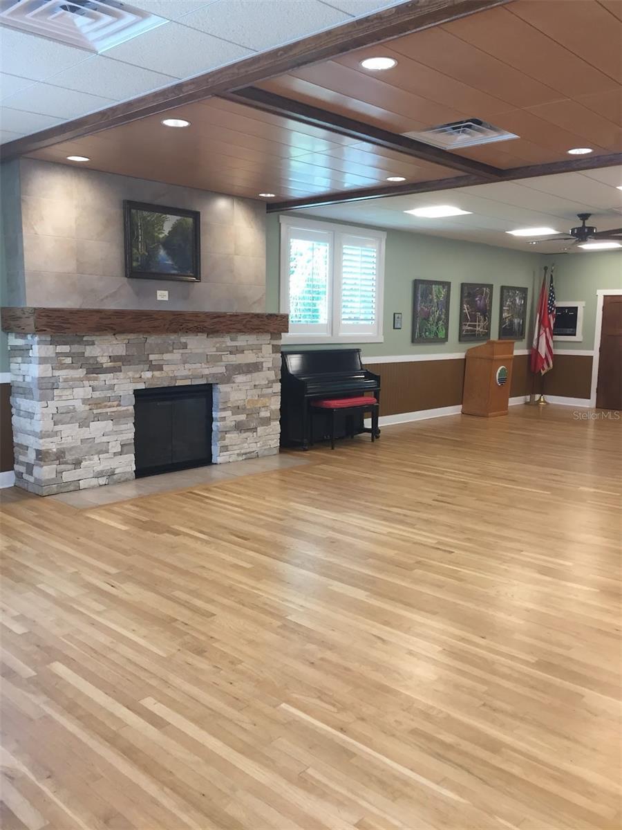 Image 71 of 81 For 3681 Ridgemont Court