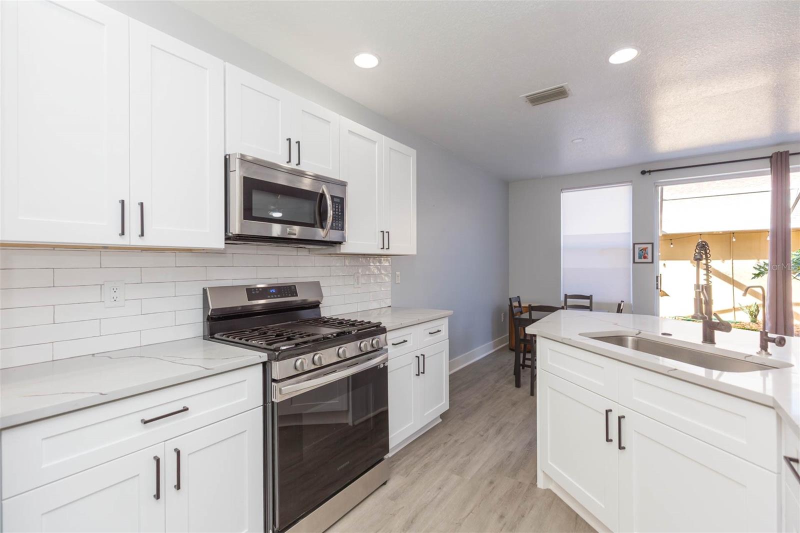 Image 5 of 27 For 10020 Tate Lane