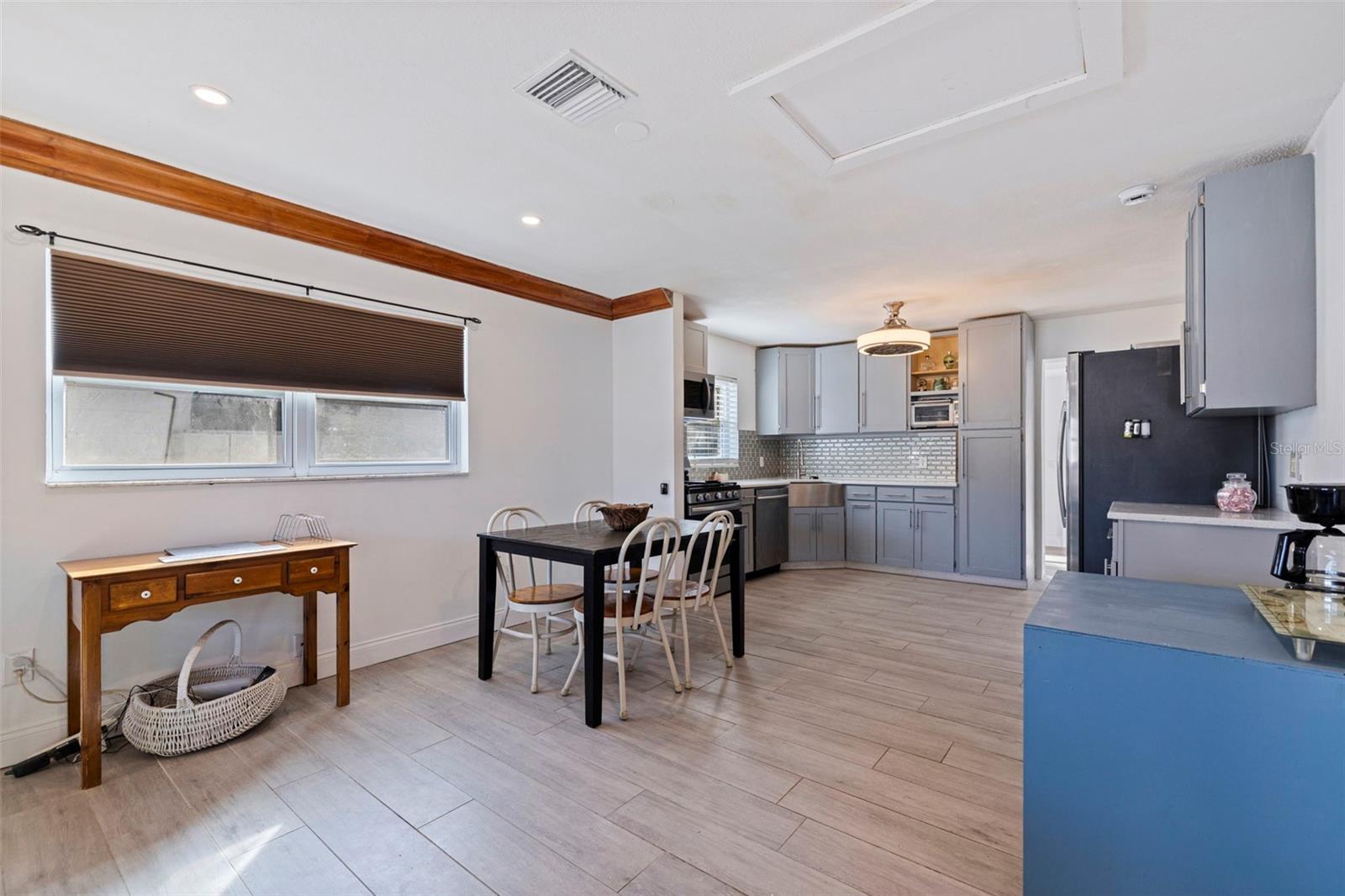 Image 11 of 43 For 5322 25th Avenue S